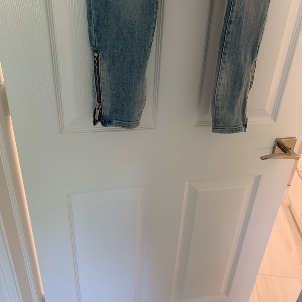 Jeans - Picture 2 of 4
